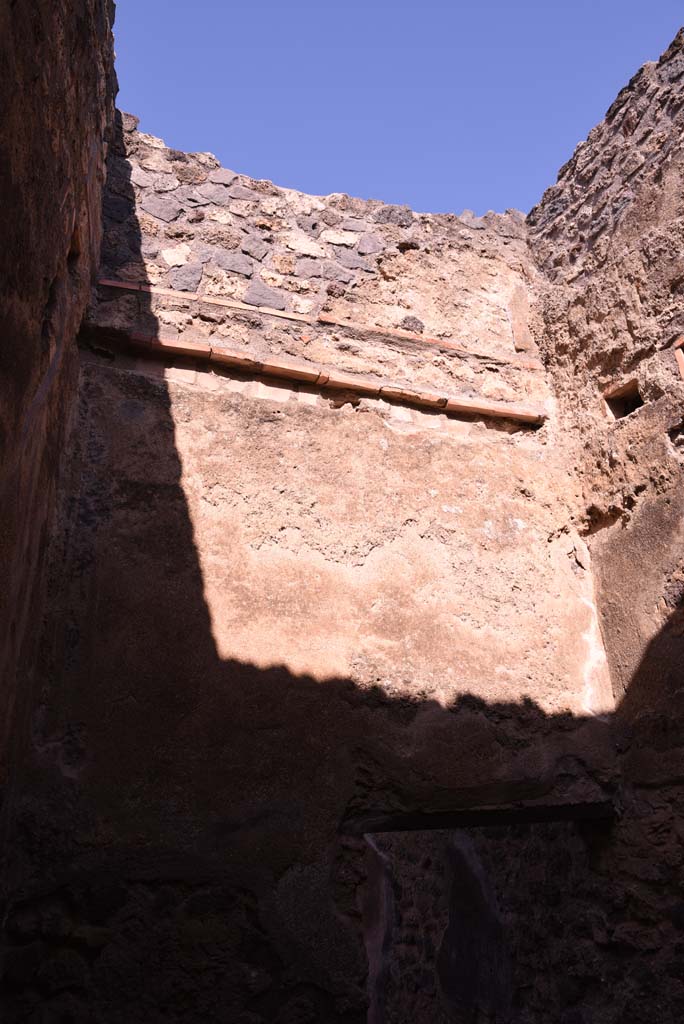 I.4.27 Pompeii. October 2019. Upper north wall.
Foto Tobias Busen, ERC Grant 681269 DCOR.
