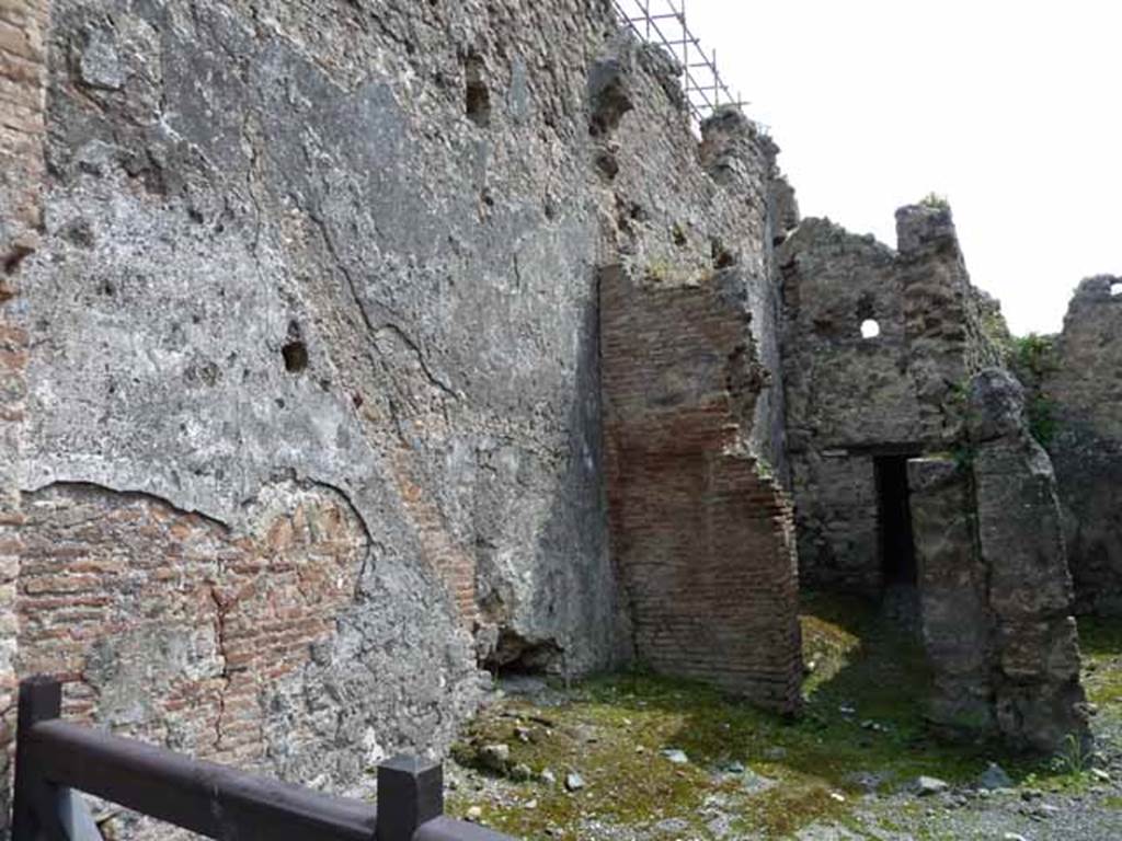 I.6.1 Pompeii. May 2010. East wall with outline of site of stairs to upper floor.