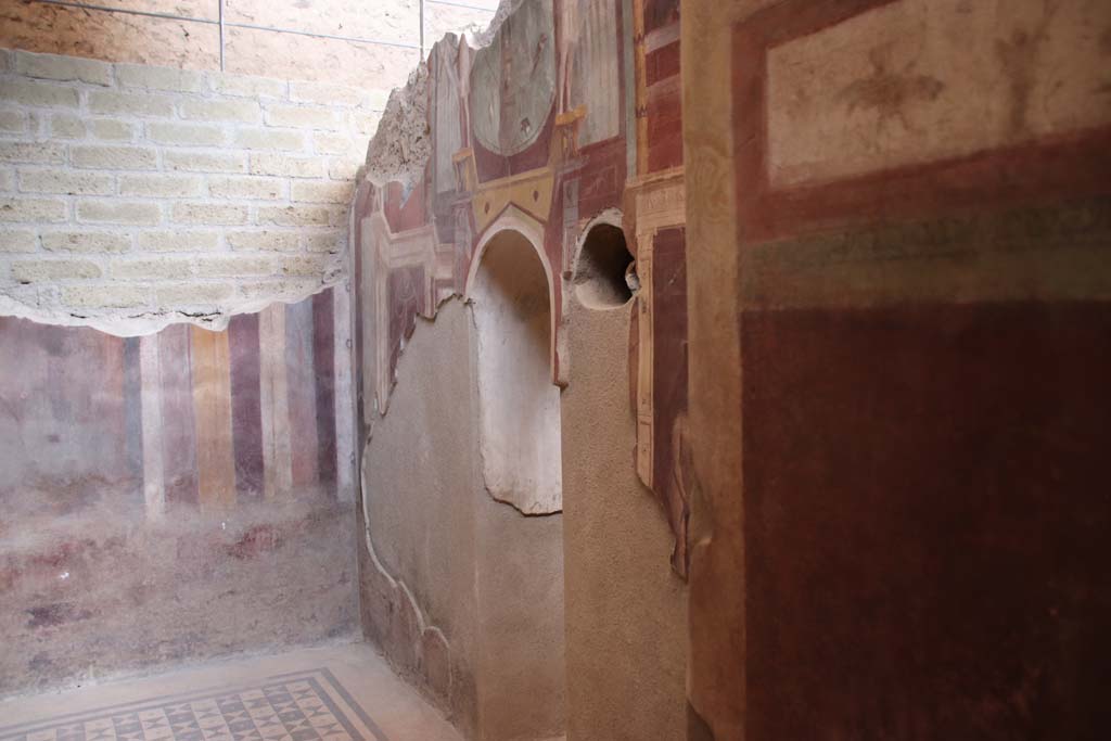 I.6.2 Pompeii. September 2019. Frigidarium, looking east along south wall. Photo courtesy of Klaus Heese.