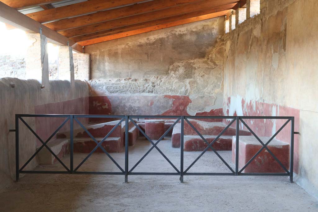 I.6.2 Pompeii. December 2018. Looking towards western end of summer loggia with triclinium. Photo courtesy of Aude Durand.