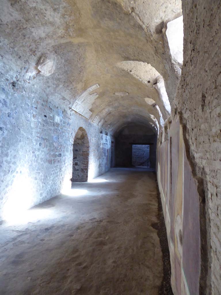 I.6.2 Pompeii. September 2017. Looking towards east end of north wing.
Foto Annette Haug, ERC Grant 681269 DCOR.
