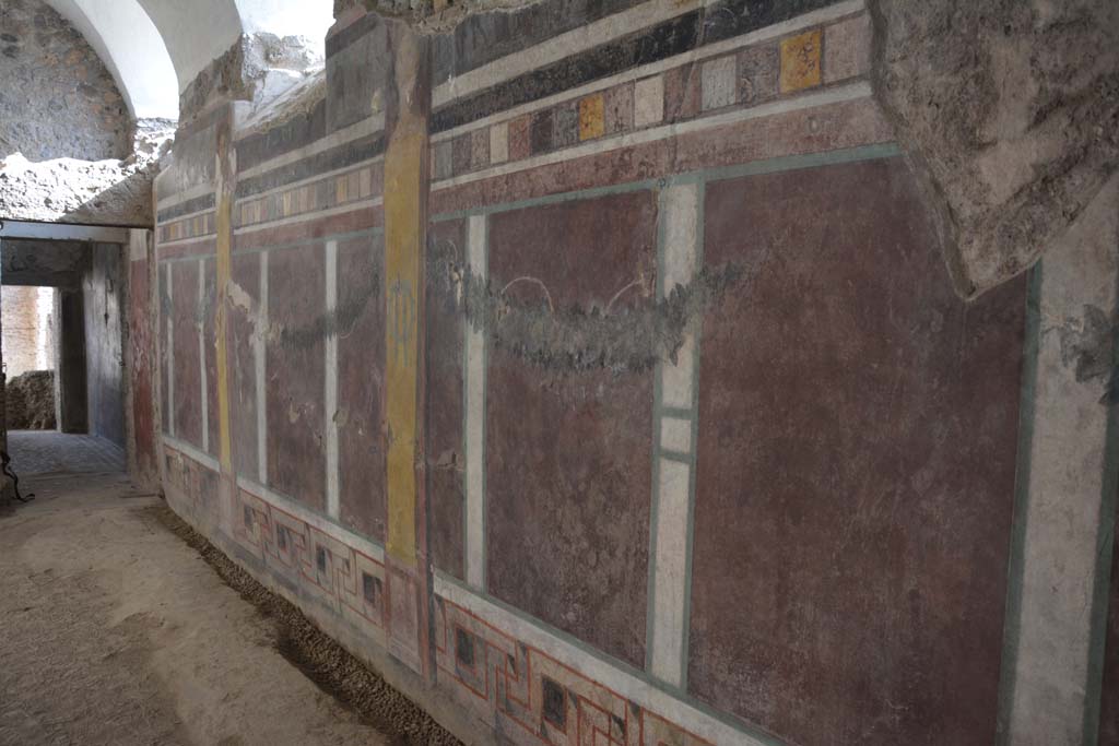 I.6.2 Pompeii. September 2019. Looking south along west wall of east wing of cryptoporticus.
Foto Annette Haug, ERC Grant 681269 DCOR.
