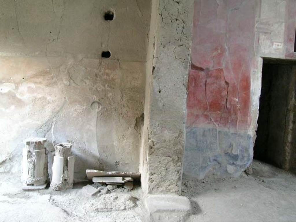 I.6.7 Pompeii. June 2005. East wall of vestibule. Photo courtesy of Nicolas Monteix.