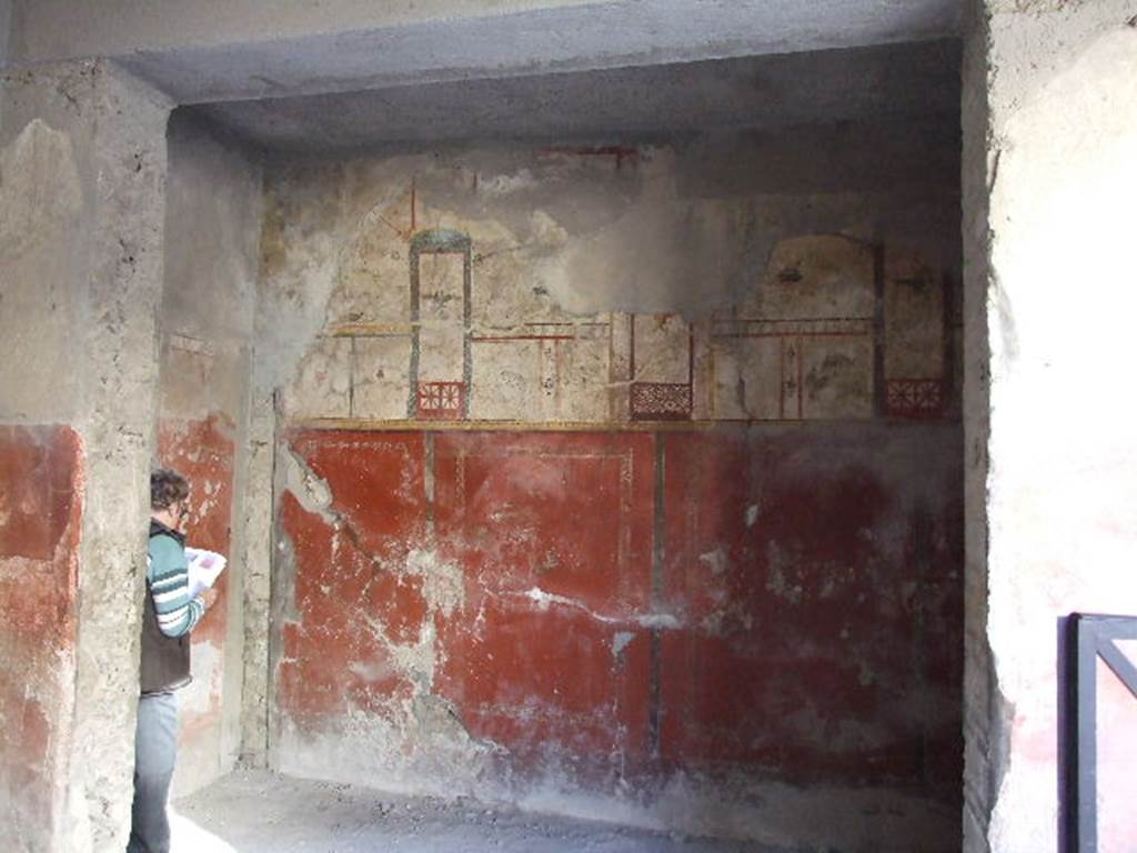 I.6.7 Pompeii. May 2016. West wall of room on west side of entrance. Photo courtesy of Buzz Ferebee.
