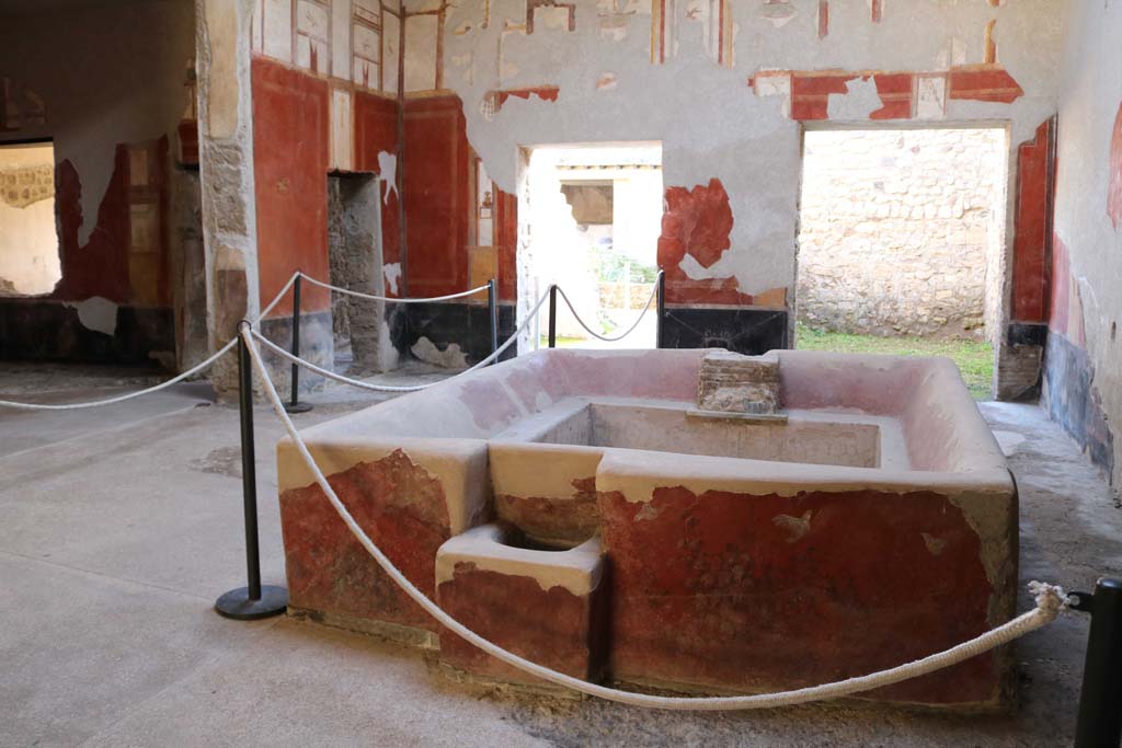 I.6.7 Pompeii. December 2018. Looking across atrium towards south-east corner. Photo courtesy of Aude Durand.

