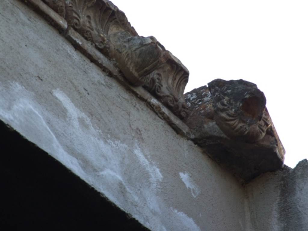 I.6.7 Pompeii. December 2007. Detail of terracotta water spouts of the reconstructed compluvium in the atrium.