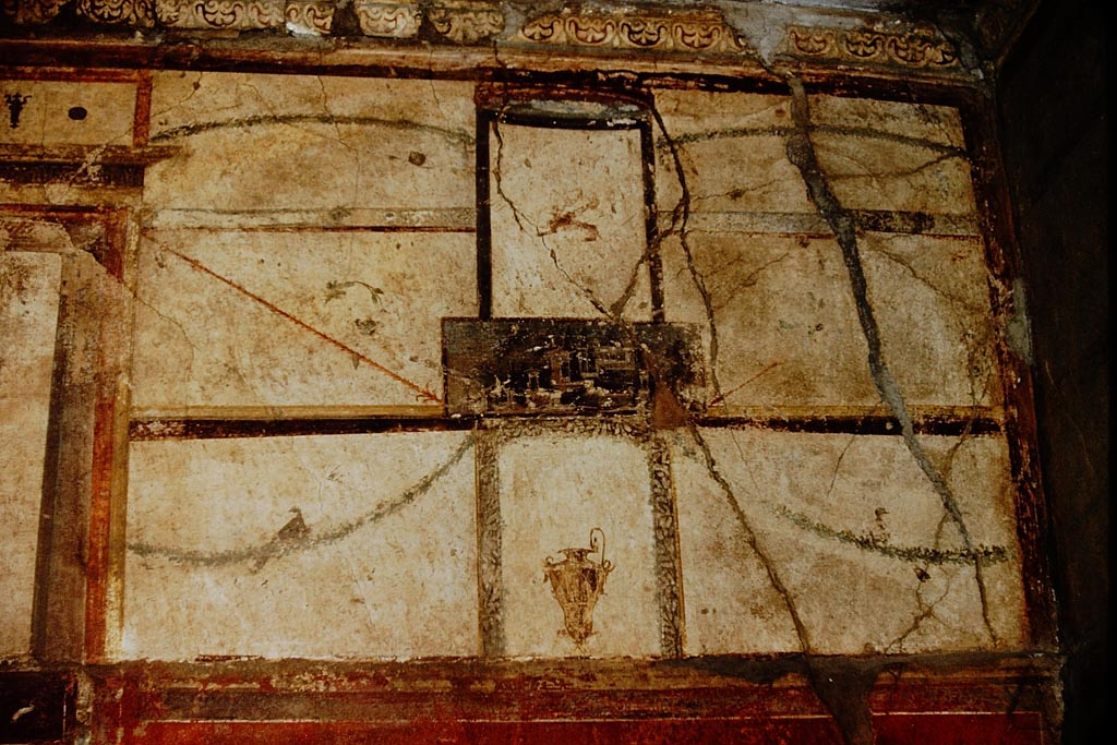 I.6.7 Pompeii. 1959. Detail of eastern end of north wall of large oecus. Photo by Stanley A. Jashemski.
Source: The Wilhelmina and Stanley A. Jashemski archive in the University of Maryland Library, Special Collections (See collection page) and made available under the Creative Commons Attribution-Non Commercial License v.4. See Licence and use details.
J59f0213  
