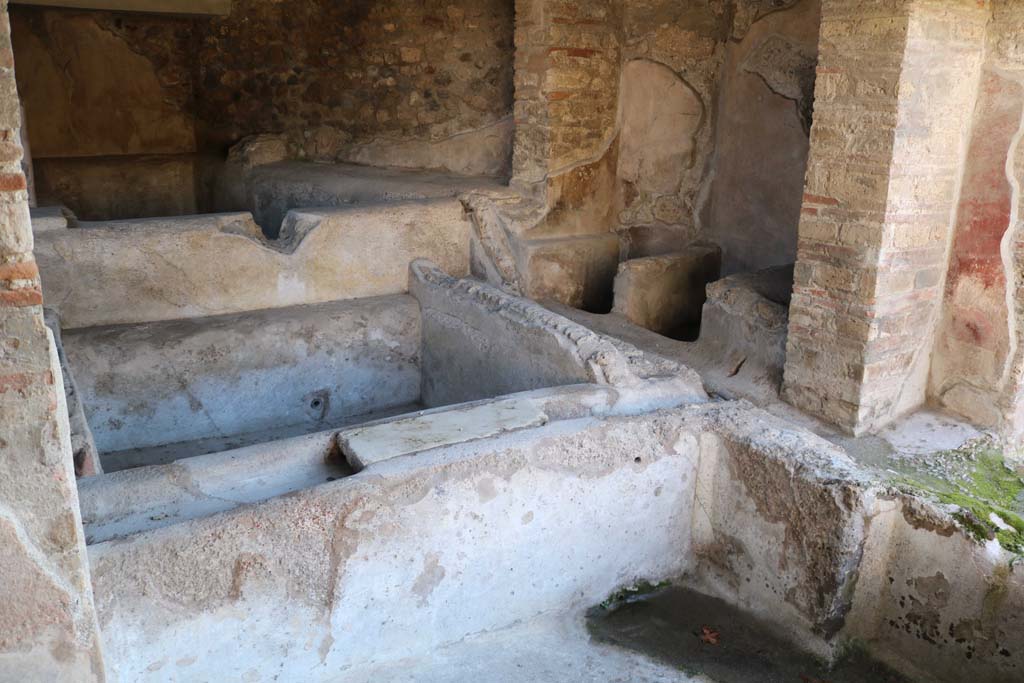 I.6.7 Pompeii. December 2018. Looking south-east across garden area. Photo courtesy of Aude Durand.