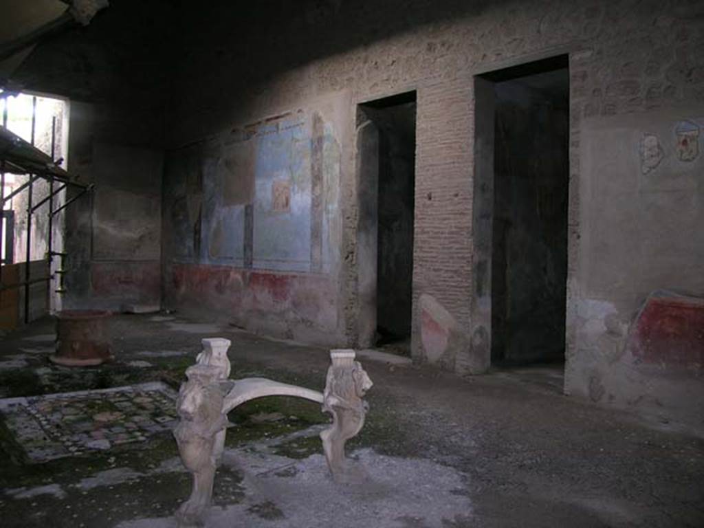 I.6.11 Pompeii. October 2004. Looking north along east wall of atrium, towards north-east corner. Photo courtesy of Nicolas Monteix.
