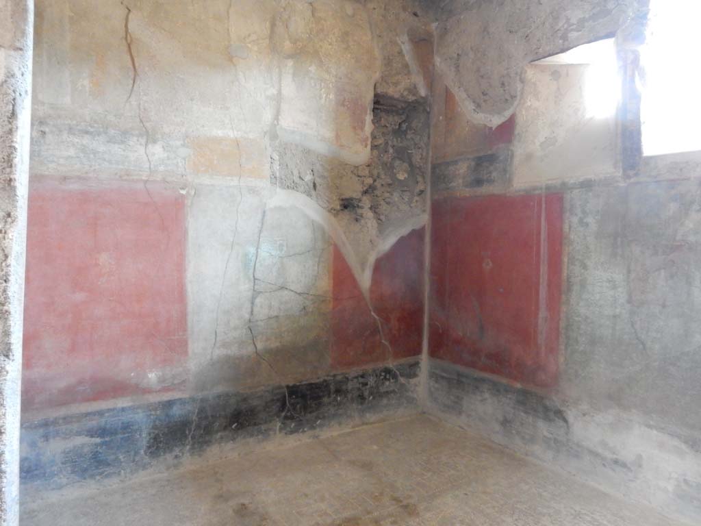 I.6.15 Pompeii. October 2019. Room 13, looking towards south wall.        
Foto Annette Haug, ERC Grant 681269 DCOR

