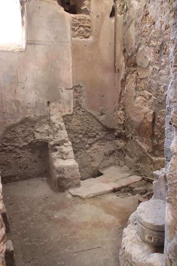 I.6.15 Pompeii. June 2019. Room 1, kitchen, latrine, and room with stairs. Looking south.
Photo courtesy of Buzz Ferebee.
