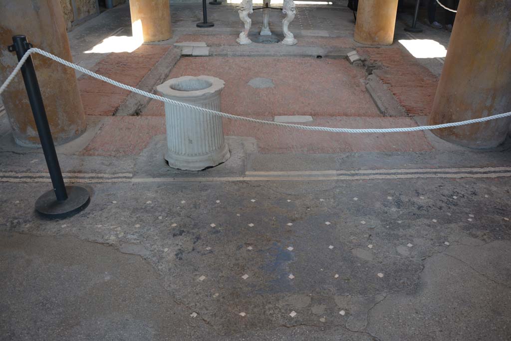 I.6.15 Pompeii. October 2019. Room 4, looking south-west towards marble table with lion legs.          
Foto Annette Haug, ERC Grant 681269 DCOR

