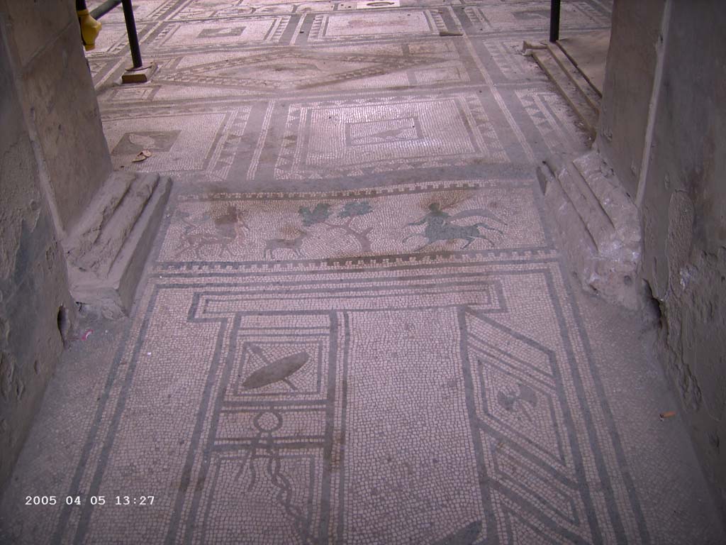 I.7.1 Pompeii. December 2006. Entrance mosaic between corridor and atrium.
