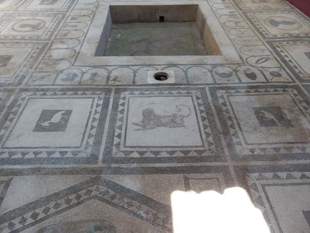 I.7.1 Pompeii. October 2019. Looking south across impluvium in atrium towards tablinum and oecus.
Foto Annette Haug, ERC Grant 681269 DCOR.

