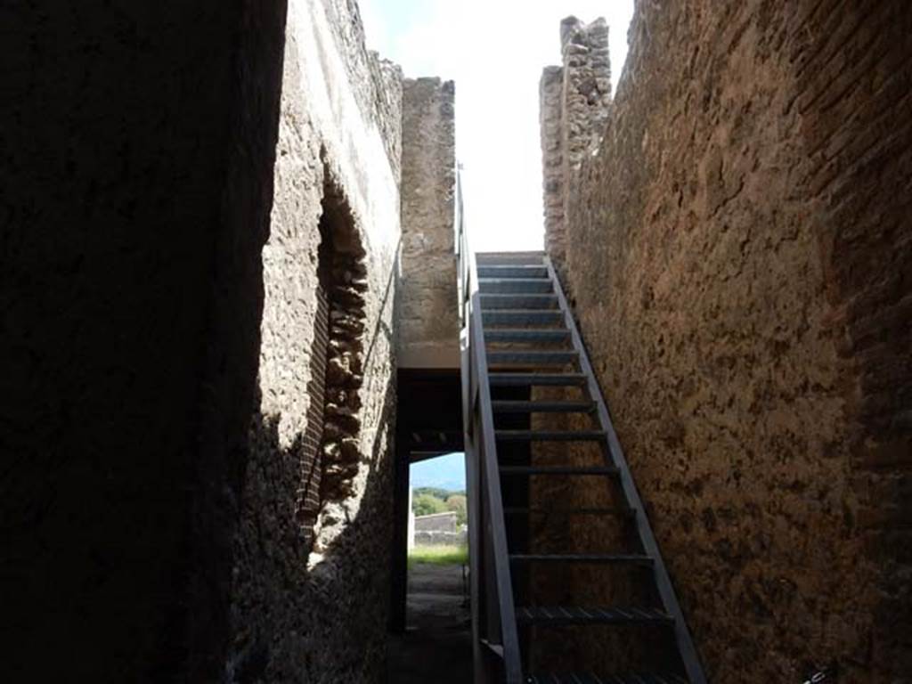 I.7.1 Pompeii. May 2016. Modern steps to an upper floor. Photo courtesy of Buzz Ferebee.