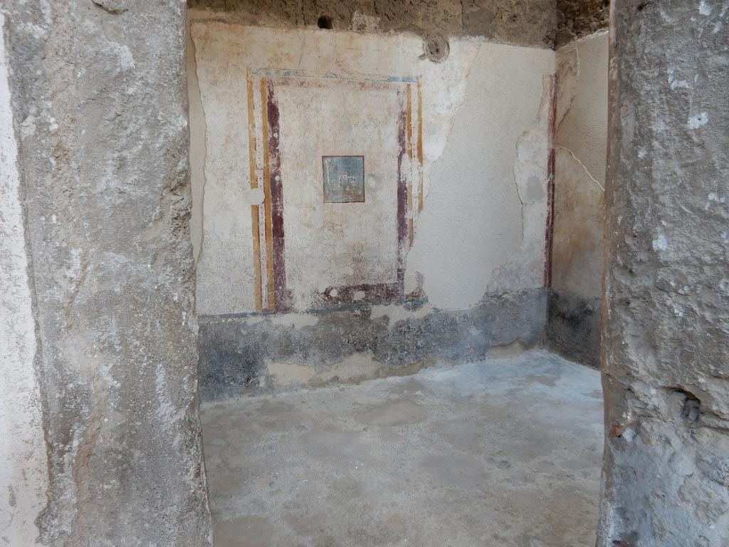 I.7.1 Pompeii. May 2016. Looking towards north wall of cubiculum, from doorway in atrium. 
On this wall is a painted sacred landscape. Photo courtesy of Buzz Ferebee.
