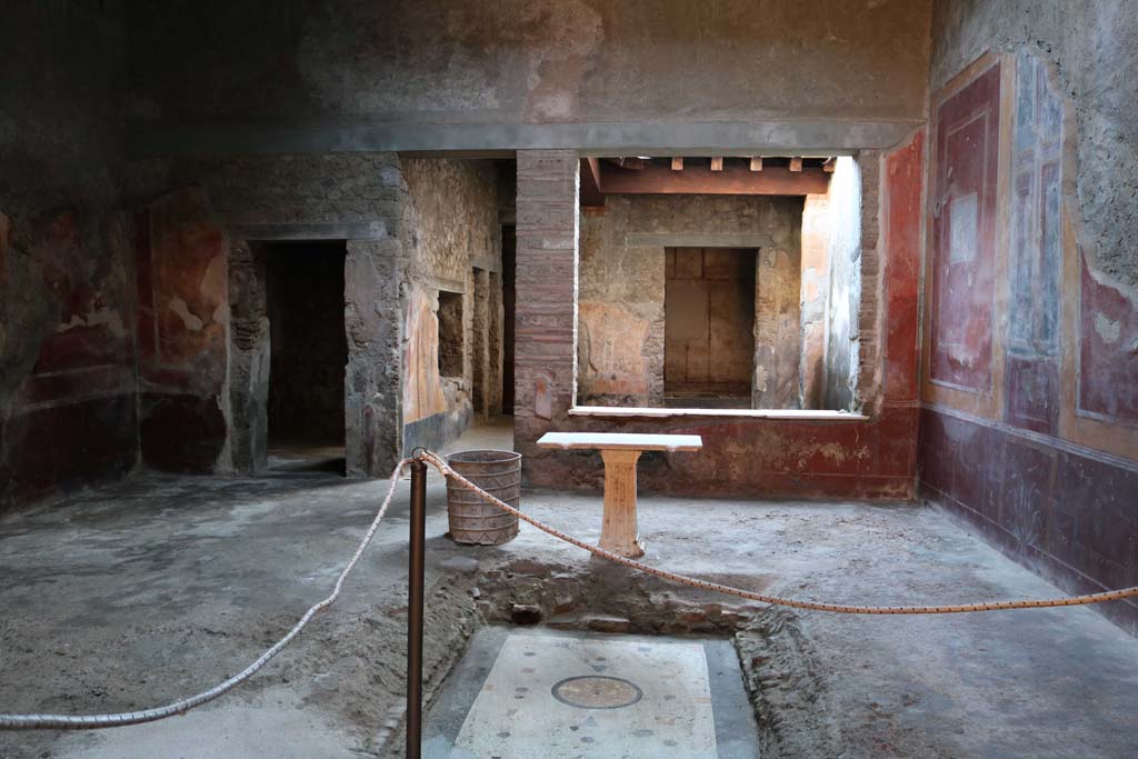 I.7.3 Pompeii. December 2018. Looking south across impluvium in atrium. Photo courtesy of Aude Durand.