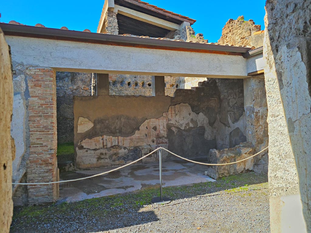 I.7.11 Pompeii. March 2024. Looking west towards tablinum. Photo courtesy of Giuseppe Ciaramella.

