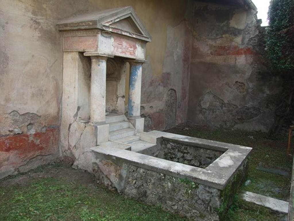 I.7.12 Pompeii. December 2006. Nymphaeum and water tank.