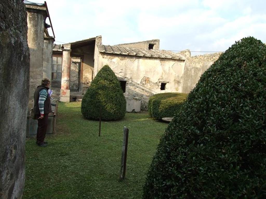 I.7.12 Pompeii. December 2006. Looking north across garden towards north portico area.