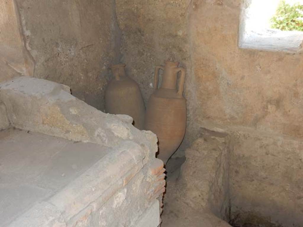 I.7.12 Pompeii. May 2017. South-east corner of kitchen. Photo courtesy of Buzz Ferebee.