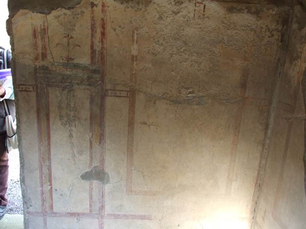 I.7.12 Pompeii. December 2006. North wall of cubiculum, with doorway.