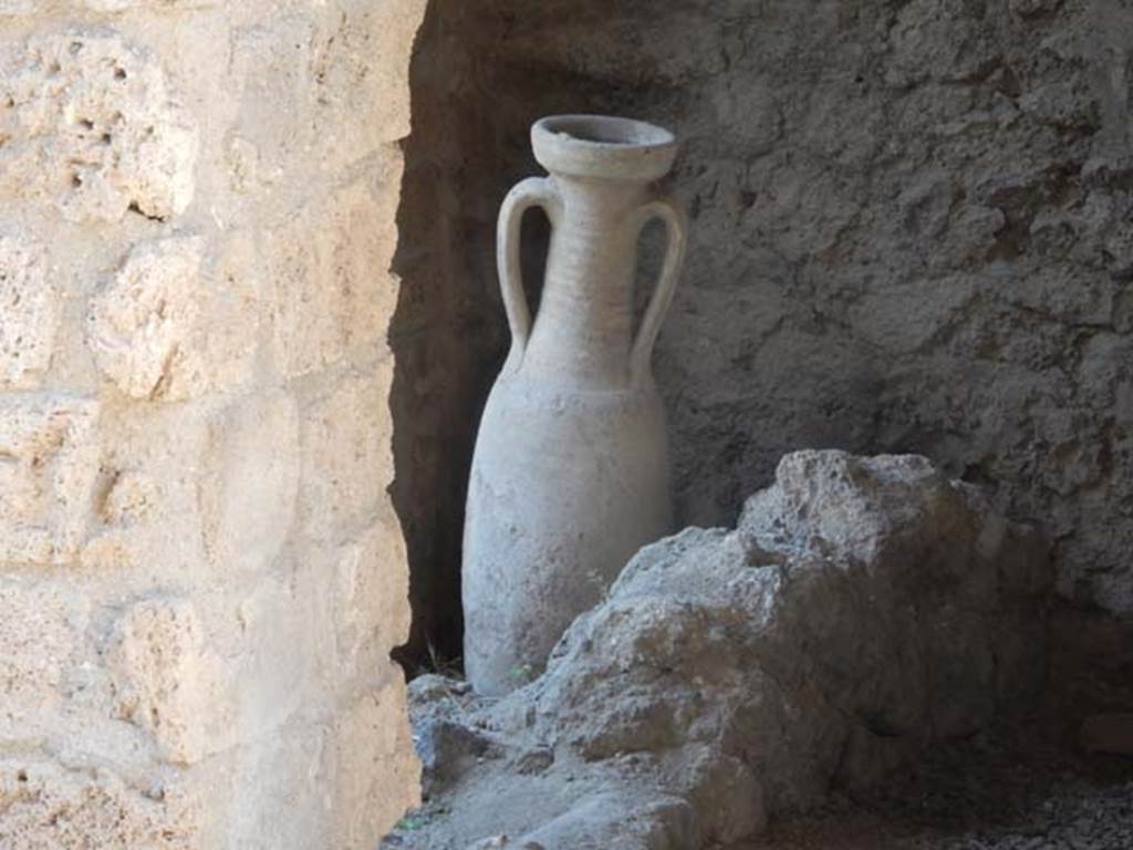 I.7.19 Pompeii. May 2017. Looking east in small room on east side of steps in south-east corner of garden area.  Photo courtesy of Buzz Ferebee.
