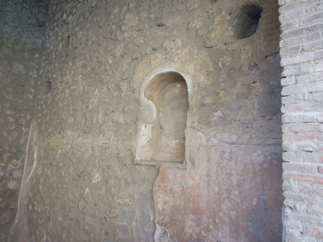 I.8.1 Pompeii. July 2021. Looking towards north-west corner of shop-room.
Foto Annette Haug, ERC Grant 681269 DÉCOR.
