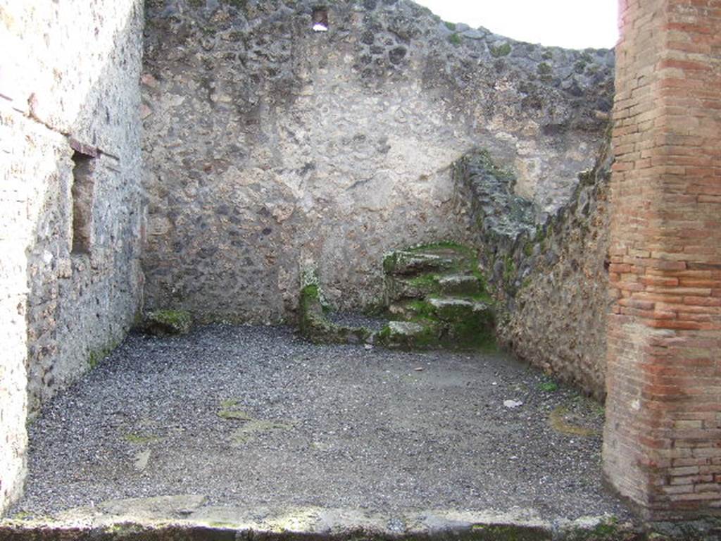 I.8.7 Pompeii. December 2005. Looking south across workshop.  