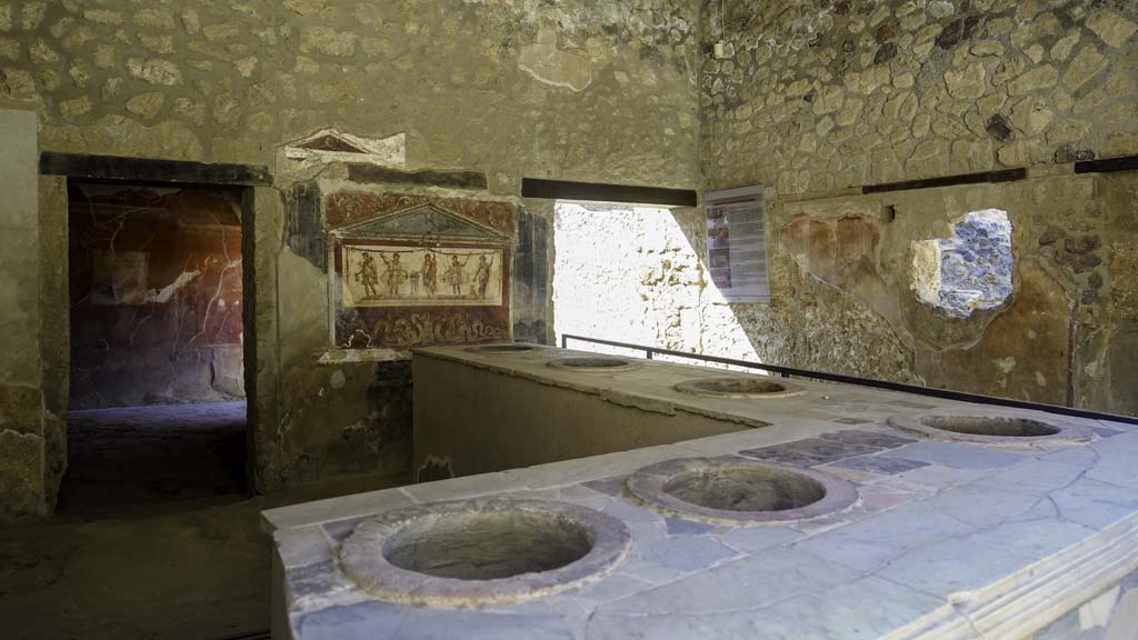 1.8.8 Pompeii. June 2012. Looking towards the rear room. (This room is included at 1.8.9).
Photo courtesy of Michael Binns.
.