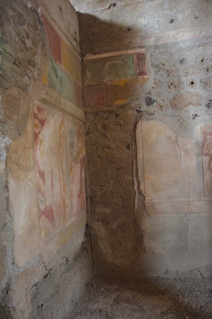 I.8.17 Pompeii. March 2019. Room 15, north-west corner of alcove.
Foto Annette Haug, ERC Grant 681269 DCOR.
