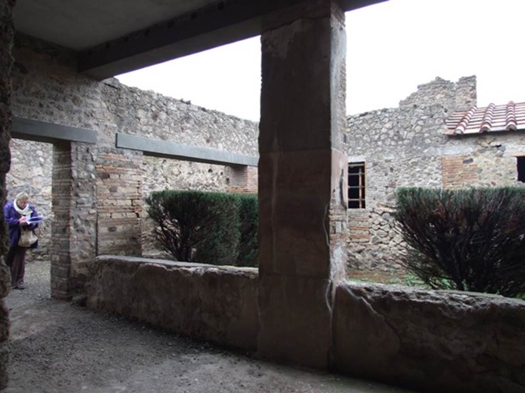 I.8.17 Pompeii. December 2007. Room 17, peristyle, looking north-east.