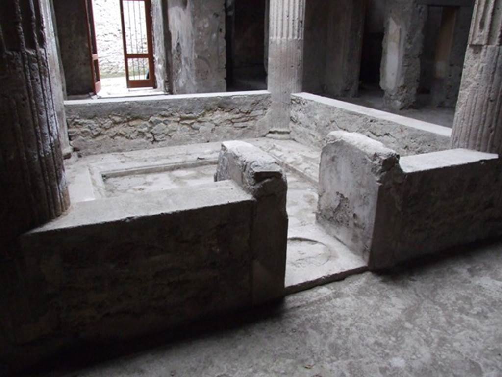 I.8.17 Pompeii. March 2019. Atrium 3, looking towards west wall with doorway to room 4, on left, and entrance corridor, centre right.
Foto Annette Haug, ERC Grant 681269 DCOR.
