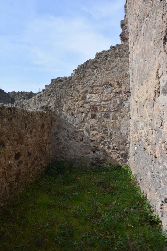 I.8.17 Pompeii. March 2019. Room 5, on west side of room 6.  
Foto Annette Haug, ERC Grant 681269 DCOR.
