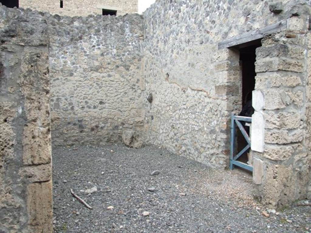 I.9.3 Pompeii. March 2009.  Room 2  on east side of entrance fauces.