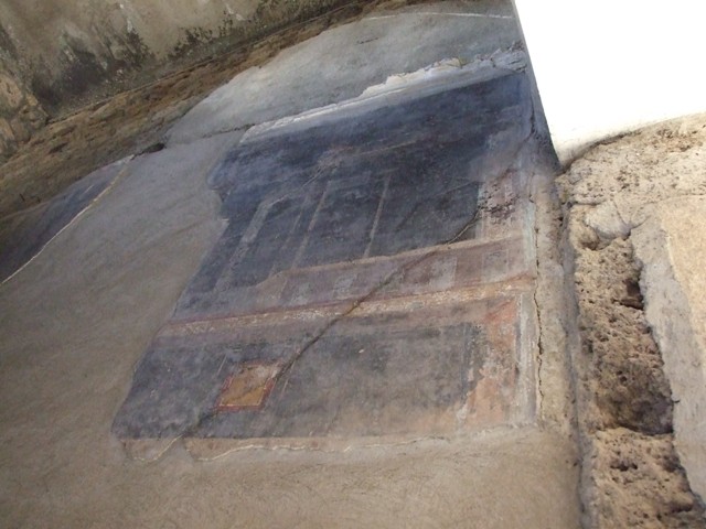 I.9.5 Pompeii. March 2009. Room 10, triclinium, looking at upper south wall.

