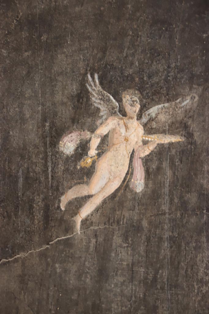 I.9.5 Pompeii. April 2022. 
Room 10, east wall of triclinium with painting of Daedalus and Icarus. Photo courtesy of Johannes Eber.
