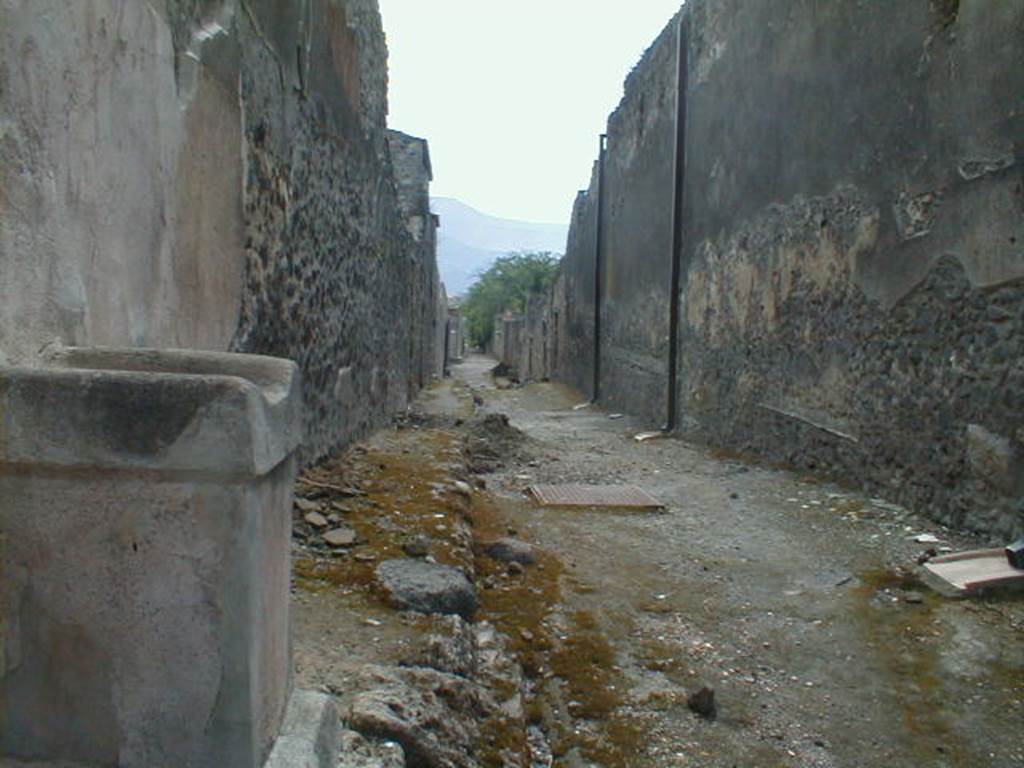 I.11                         Roadway looking south                        Side wall of I.9.6
