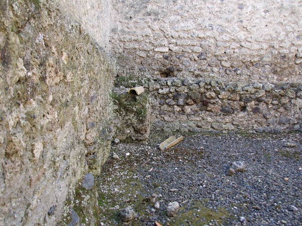 I.9.7 Pompeii. December 2006. South-west corner.