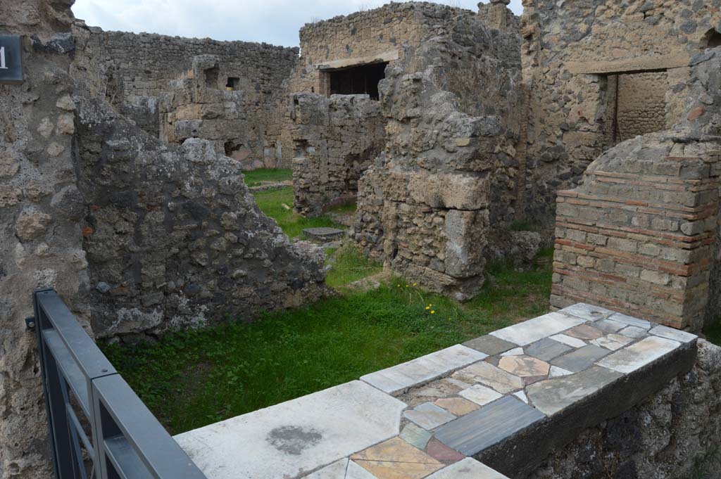 I.9.11 Pompeii. October 2017. Looking north-west from entrance doorway. 
Foto Taylor Lauritsen, ERC Grant 681269 DÉCOR.
