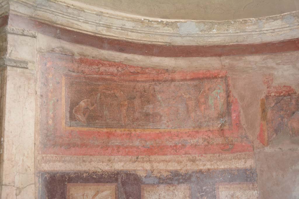 I.10.4 Pompeii. September 2019. Room 48, painted scene in semi-circular alcove.
Foto Annette Haug, ERC Grant 681269 DÉCOR.
