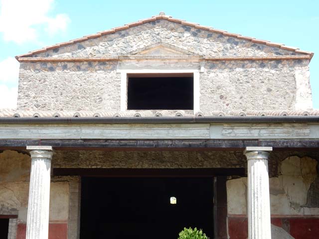 I.10.4 Pompeii. May 2017. Looking towards east portico across peristyle garden. 
Photo courtesy of Buzz Ferebee.
