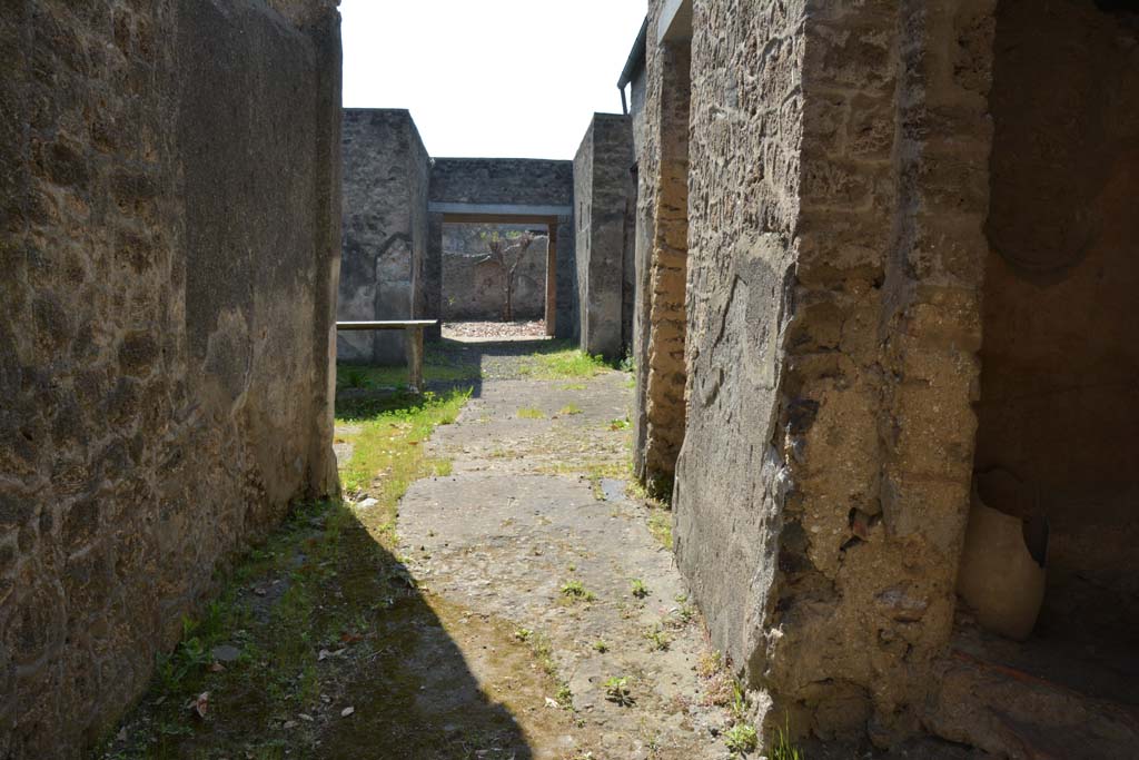 I.10.7 Pompeii. April 2017. Entrance fauces looking south towards atrium. Photo courtesy Adrian Hielscher.