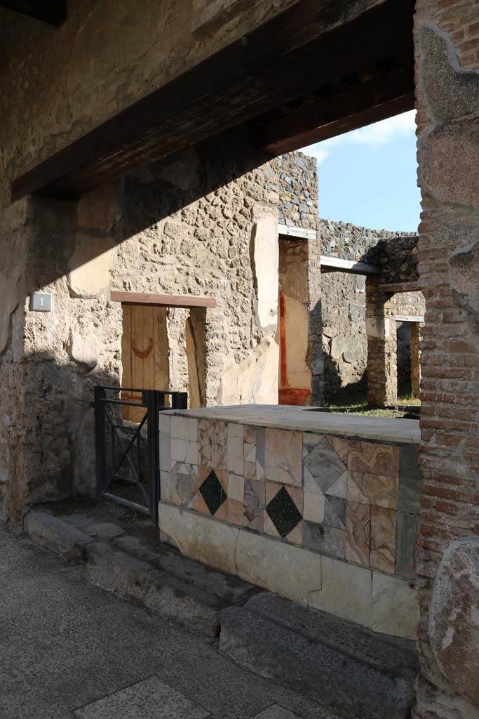 I.11.1 Pompeii. December 2018. Entrance doorway. Photo courtesy of Aude Durand.