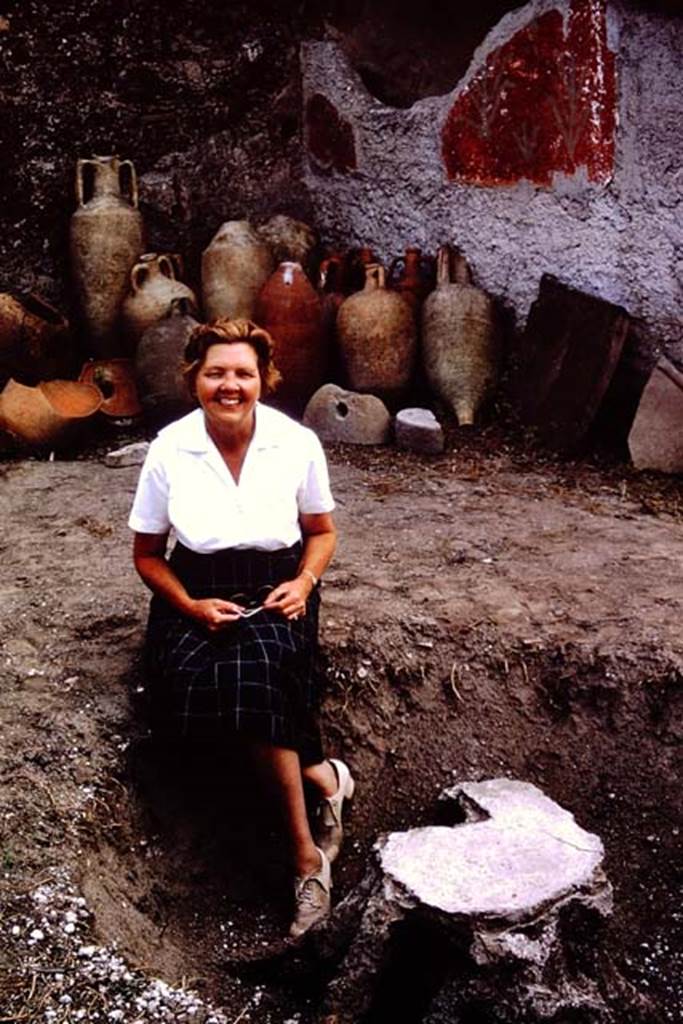 I.11.10 Pompeii. 1964. Wilhelmina enjoying the fruits of her success. Photo by Stanley A. Jashemski.
Source: The Wilhelmina and Stanley A. Jashemski archive in the University of Maryland Library, Special Collections (See collection page) and made available under the Creative Commons Attribution-Non Commercial License v.4. See Licence and use details.
J64f2058
