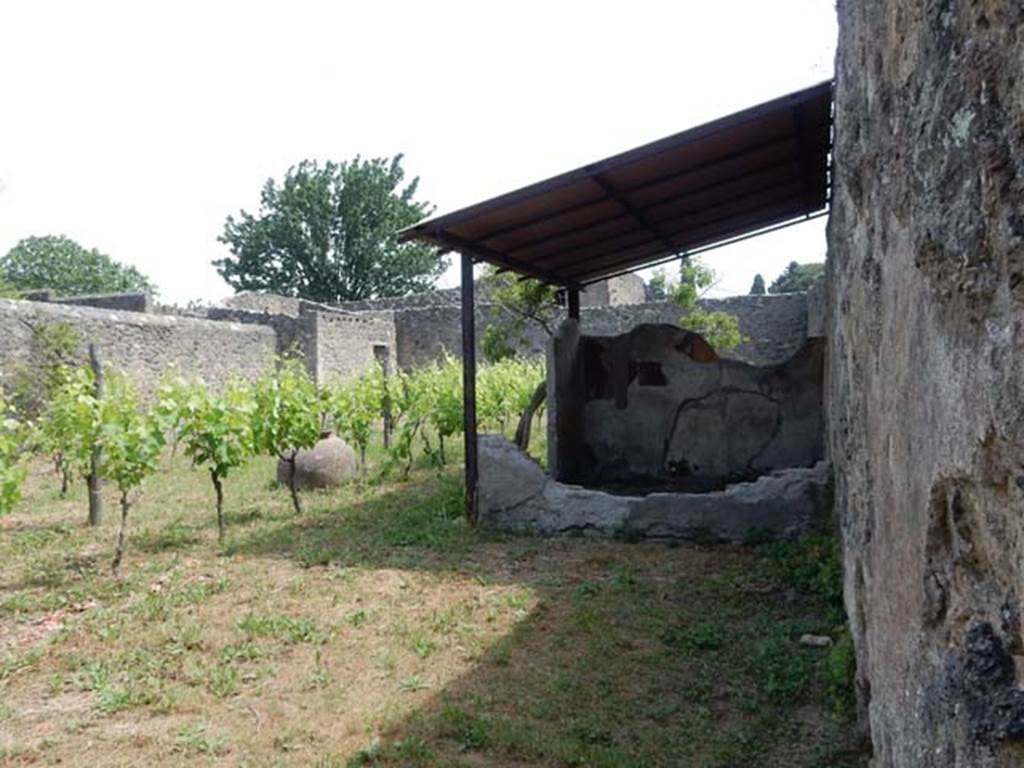 I.11.10 Pompeii. May 2017. Looking east across garden area. Photo courtesy of Buzz Ferebee.