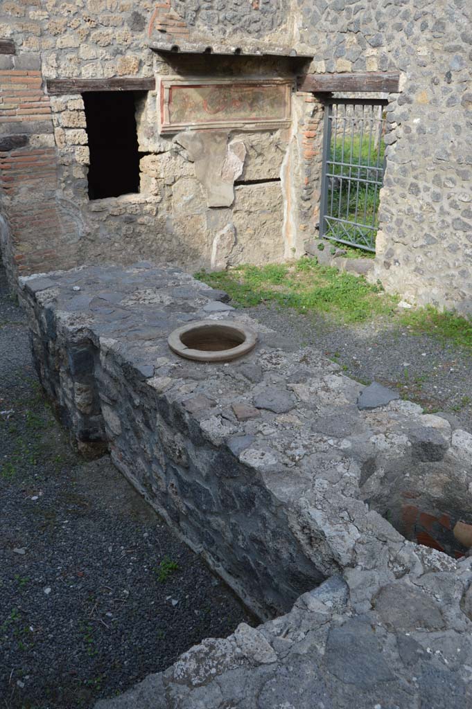 I.11.11 Pompeii. October 2017. Looking towards north-east corner of bar-room.
Foto Taylor Lauritsen, ERC Grant 681269 DÉCOR.
