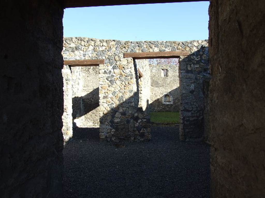 I.11.13 Pompeii. December 2006. Looking east from entrance.