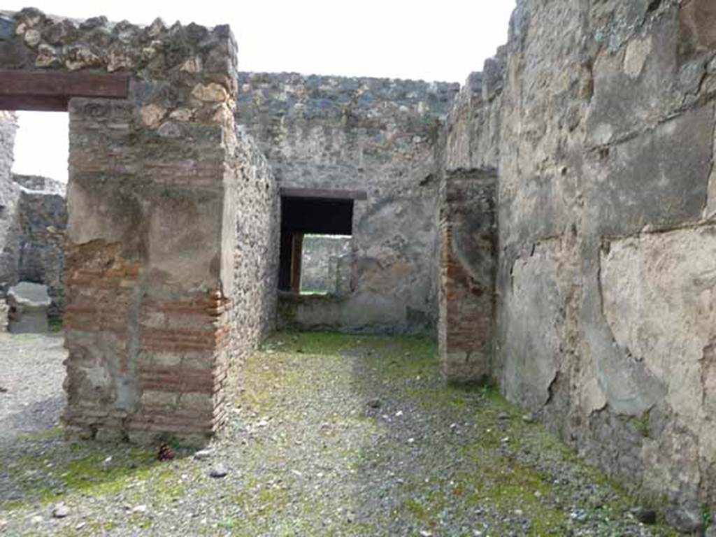 I.12.1 and I.12.2 Pompeii. May 2010. Looking south into room 2, from room 1.