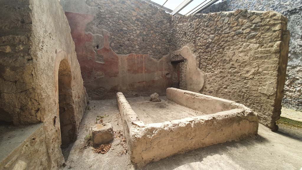 I.12.5 Pompeii. July 2021. Looking towards south wall of garden area.
Foto Annette Haug, ERC Grant 681269 DÉCOR.
